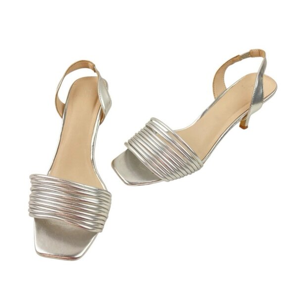 Elegant Silver Heeled Sandals - Picture 3 of 13